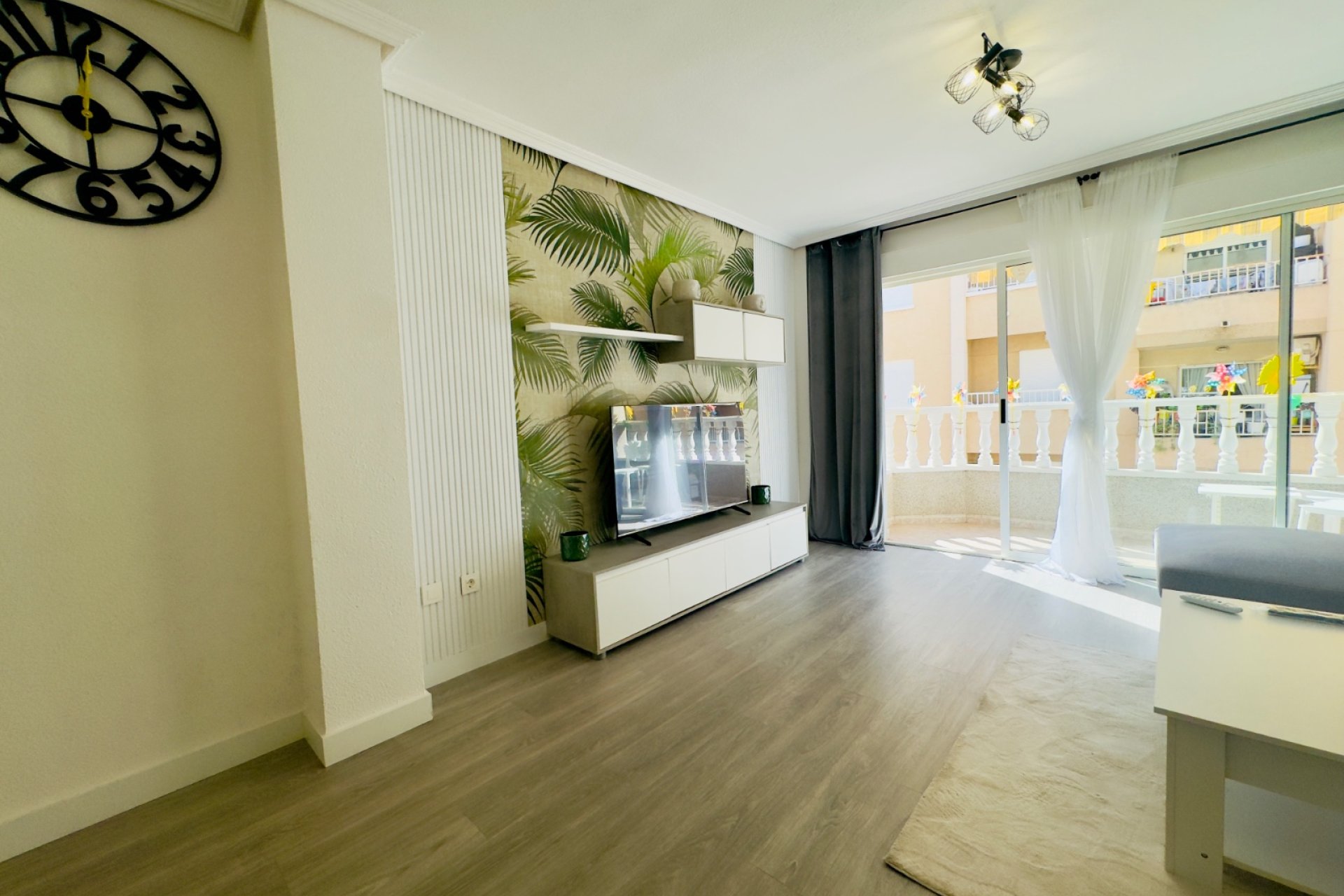 Resale - Apartment / flat - Torrevieia - Center