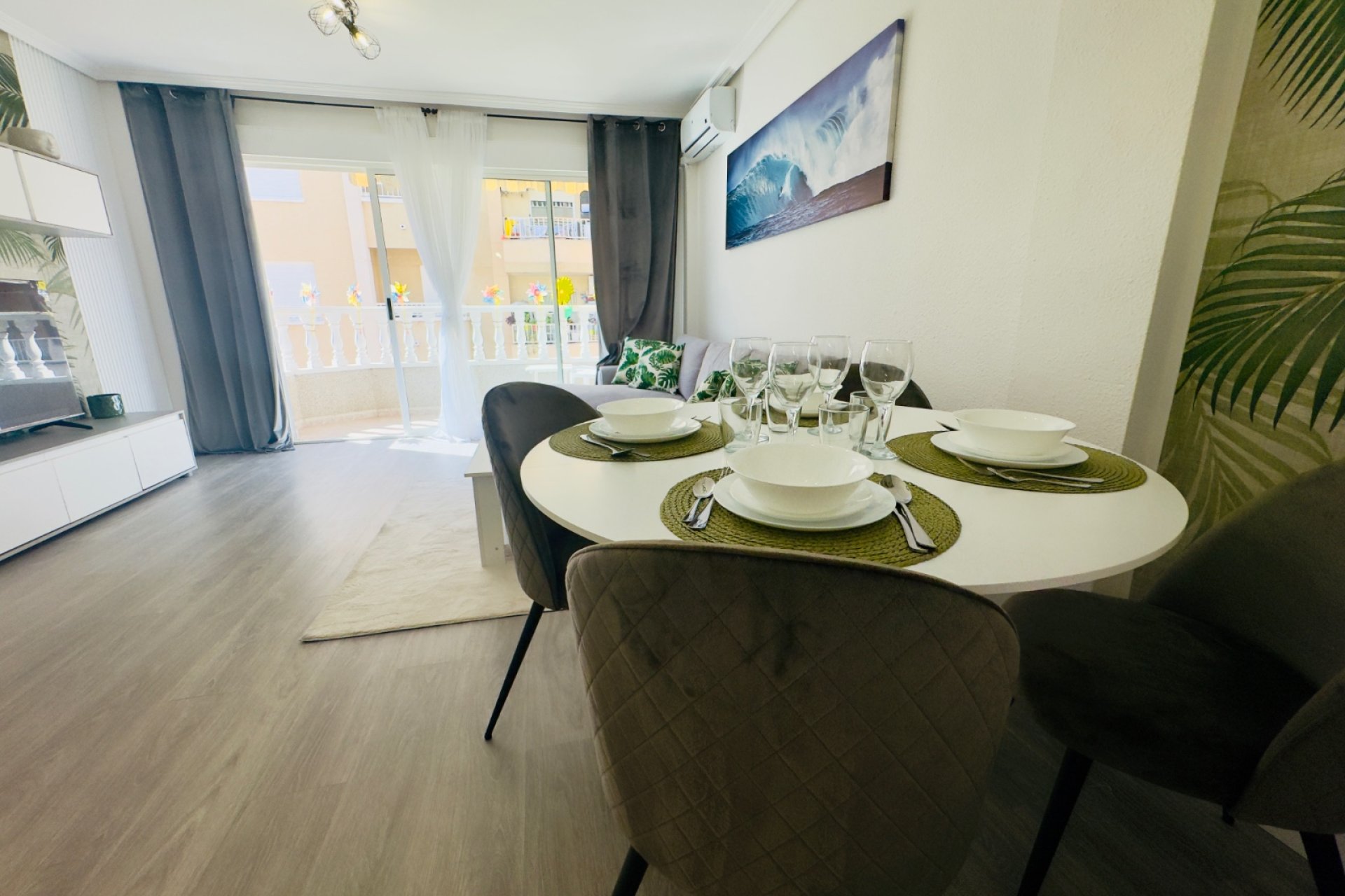 Resale - Apartment / flat - Torrevieia - Center