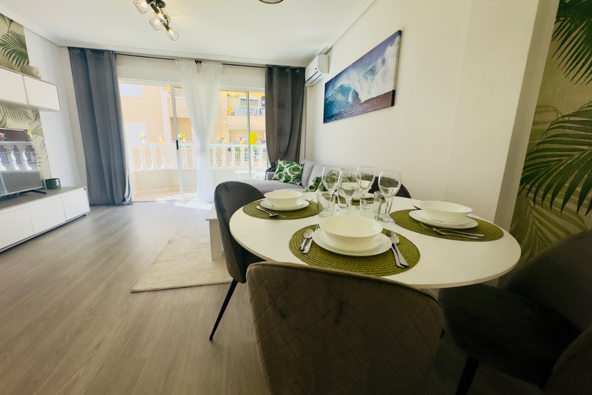 Resale - Apartment / flat - Torrevieia - Center