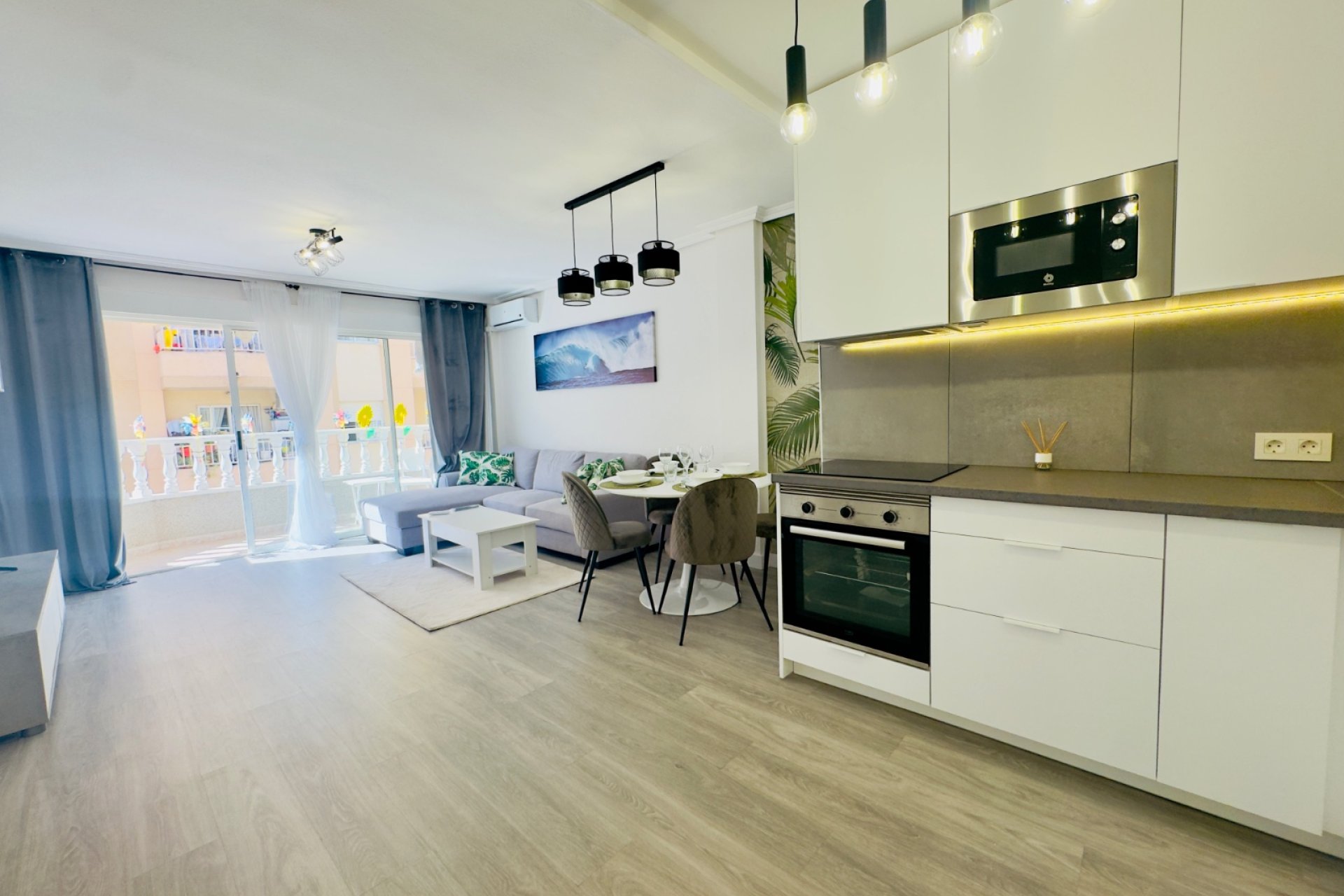 Resale - Apartment / flat - Torrevieia - Center