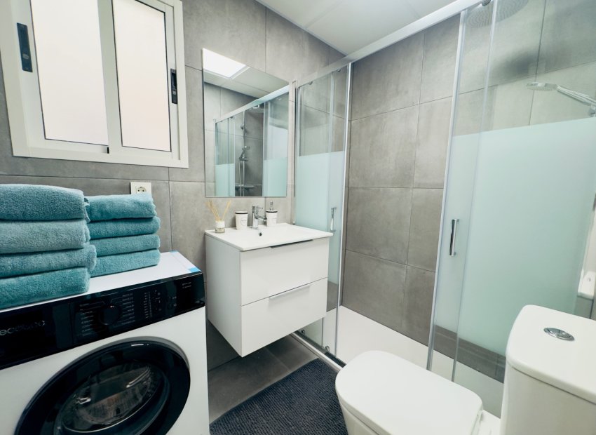 Resale - Apartment / flat - Torrevieia - Center