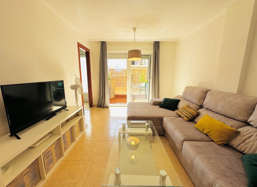 Resale - Apartment / flat - Torrevieia - Center