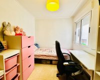 Resale - Apartment / flat - Torrevieia - Center