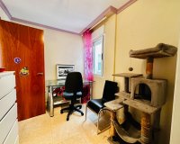 Resale - Apartment / flat - Torrevieia - Center