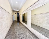 Resale - Apartment / flat - Torrevieia - Center