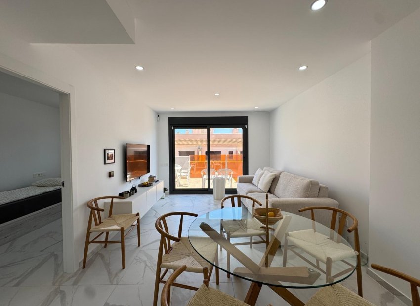 Resale - Apartment / flat - Torrevieia - Center