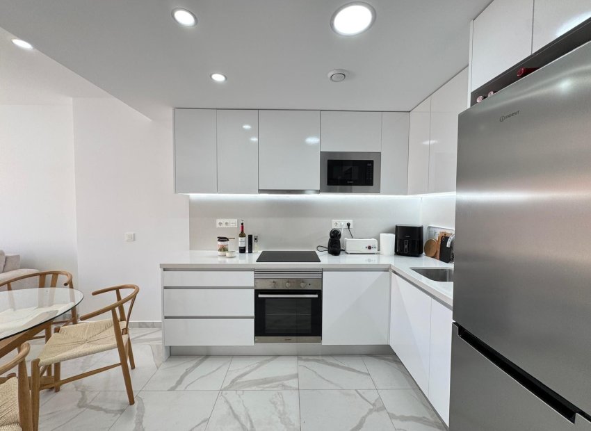 Resale - Apartment / flat - Torrevieia - Center