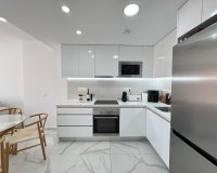 Resale - Apartment / flat - Torrevieia - Center