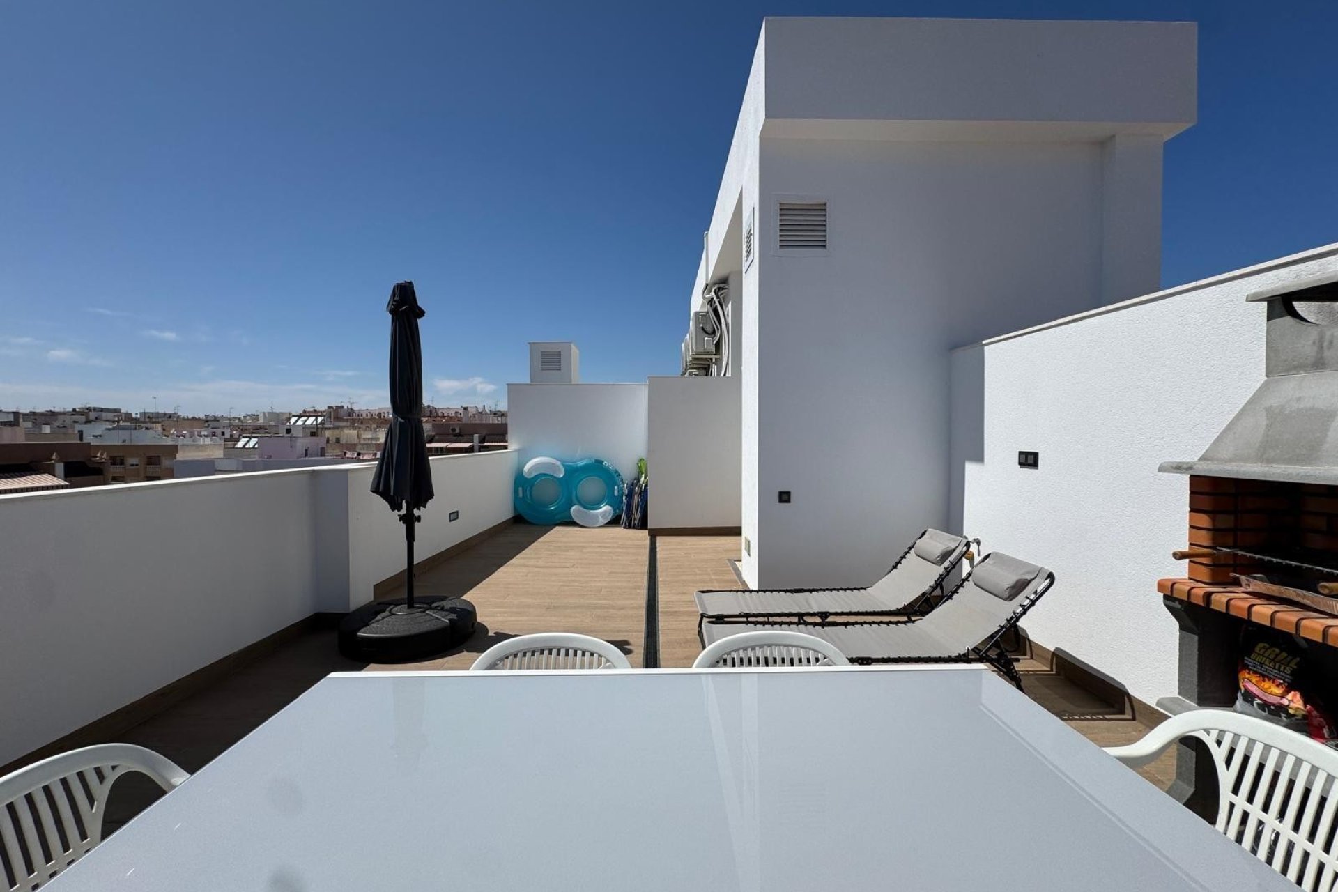 Resale - Apartment / flat - Torrevieia - Center