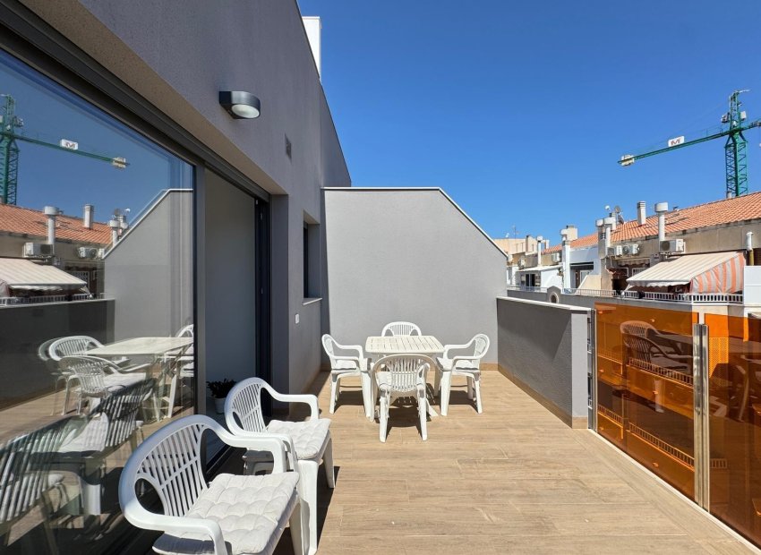 Resale - Apartment / flat - Torrevieia - Center