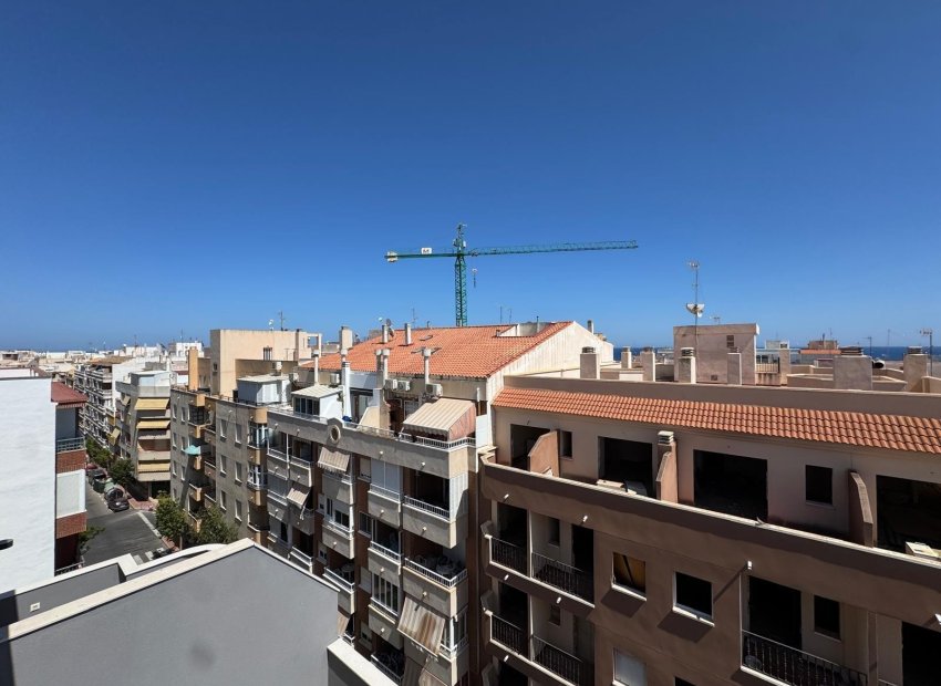 Resale - Apartment / flat - Torrevieia - Center