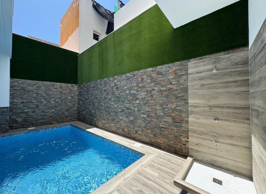 Resale - Apartment / flat - Torrevieia - Center