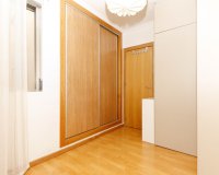 Resale - Apartment / flat - Torrevieia - Center