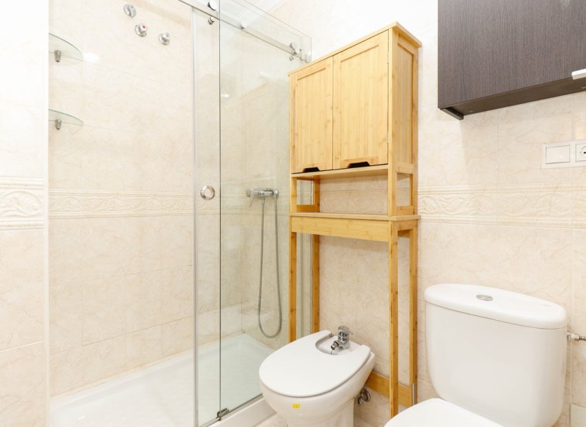 Resale - Apartment / flat - Torrevieia - Center