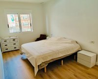 Resale - Apartment / flat - Torrevieia - Center