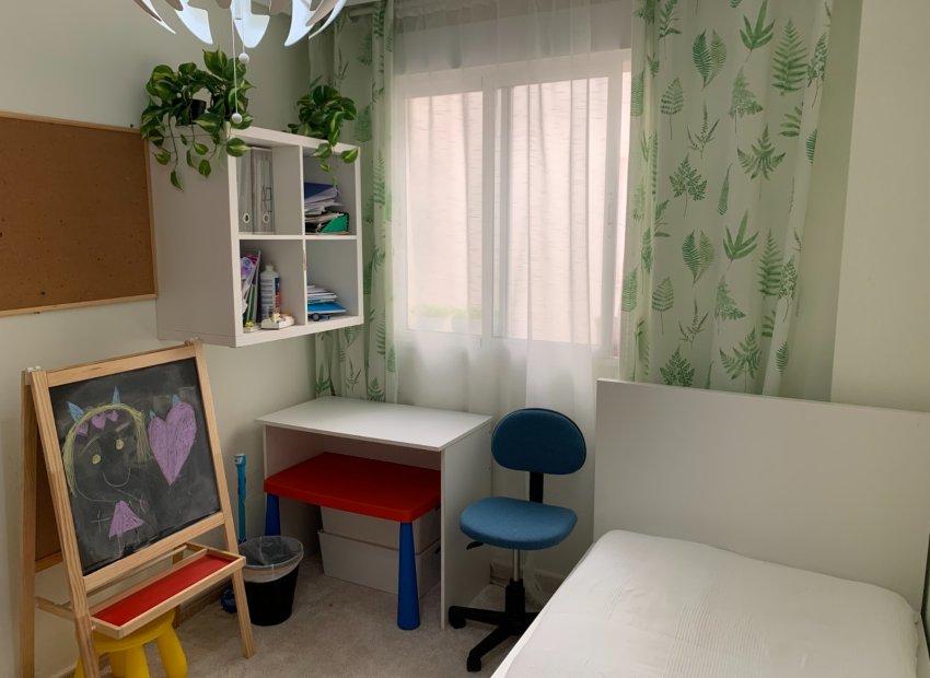 Resale - Apartment / flat - Torrevieia - Center