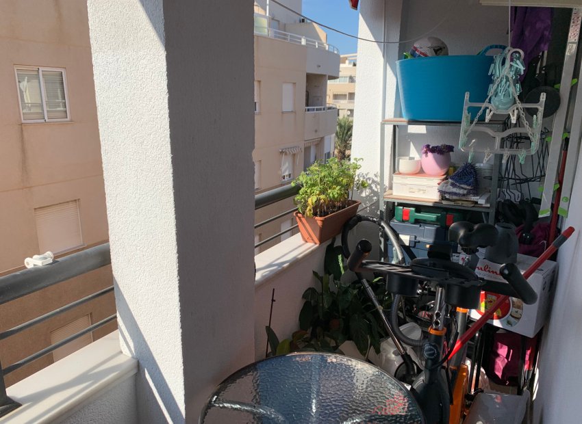 Resale - Apartment / flat - Torrevieia - Center