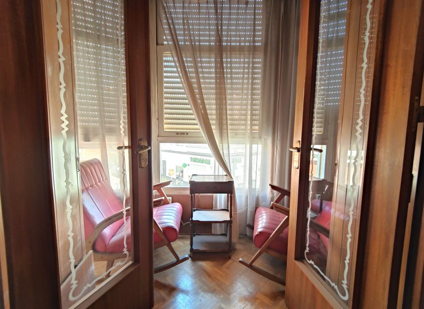 Resale - Apartment / flat - Torrevieia - Center