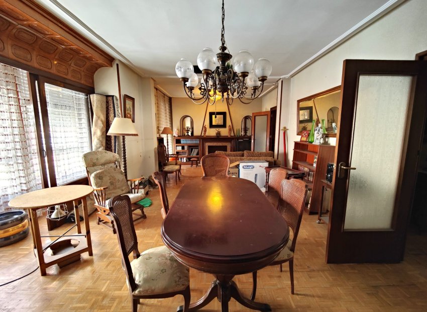 Resale - Apartment / flat - Torrevieia - Center