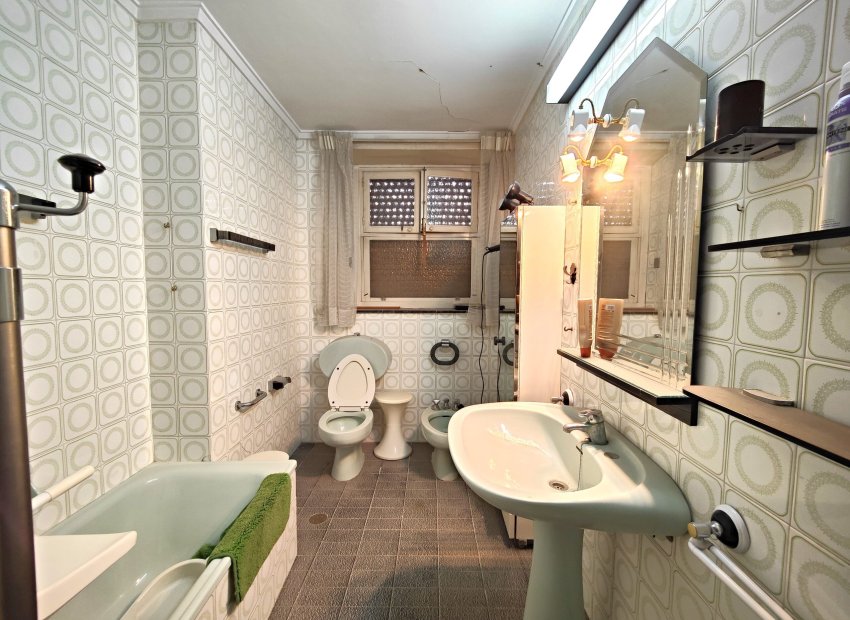 Resale - Apartment / flat - Torrevieia - Center