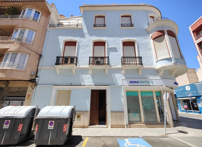 Resale - Apartment / flat - Torrevieia - Center