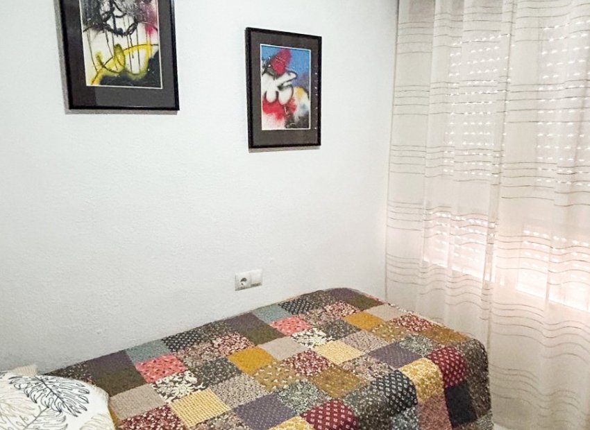 Resale - Apartment / flat - Torrevieia - Center