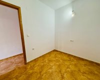 Resale - Apartment / flat - Torrevieia - Center