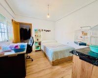 Resale - Apartment / flat - Torrevieia - Center