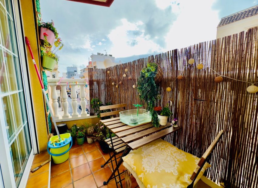 Resale - Apartment / flat - Torrevieia - Center