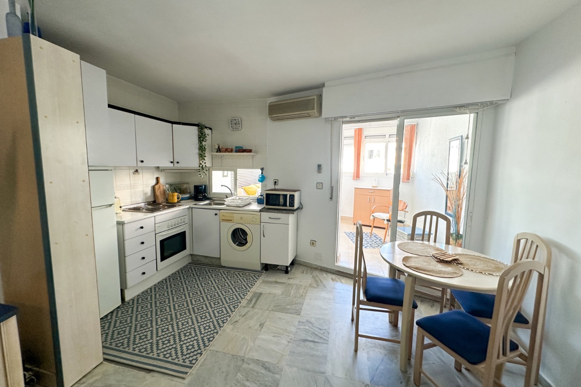 Resale - Apartment / flat - Torrevieia - Center