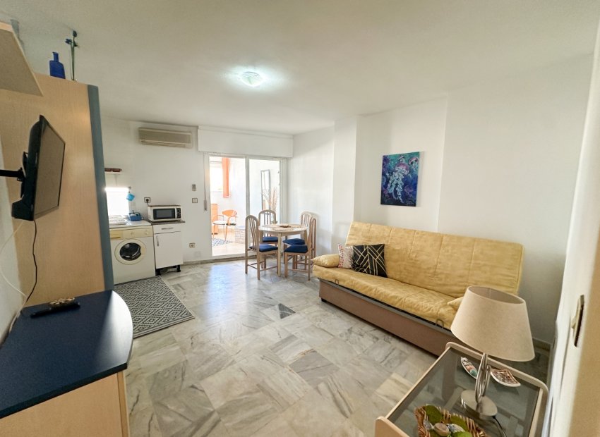 Resale - Apartment / flat - Torrevieia - Center