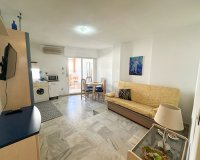 Resale - Apartment / flat - Torrevieia - Center