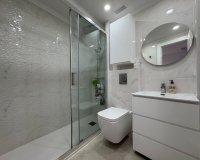 Resale - Apartment / flat - Torrevieia - Center