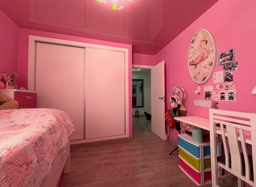 Resale - Apartment / flat - Torrevieia - Center
