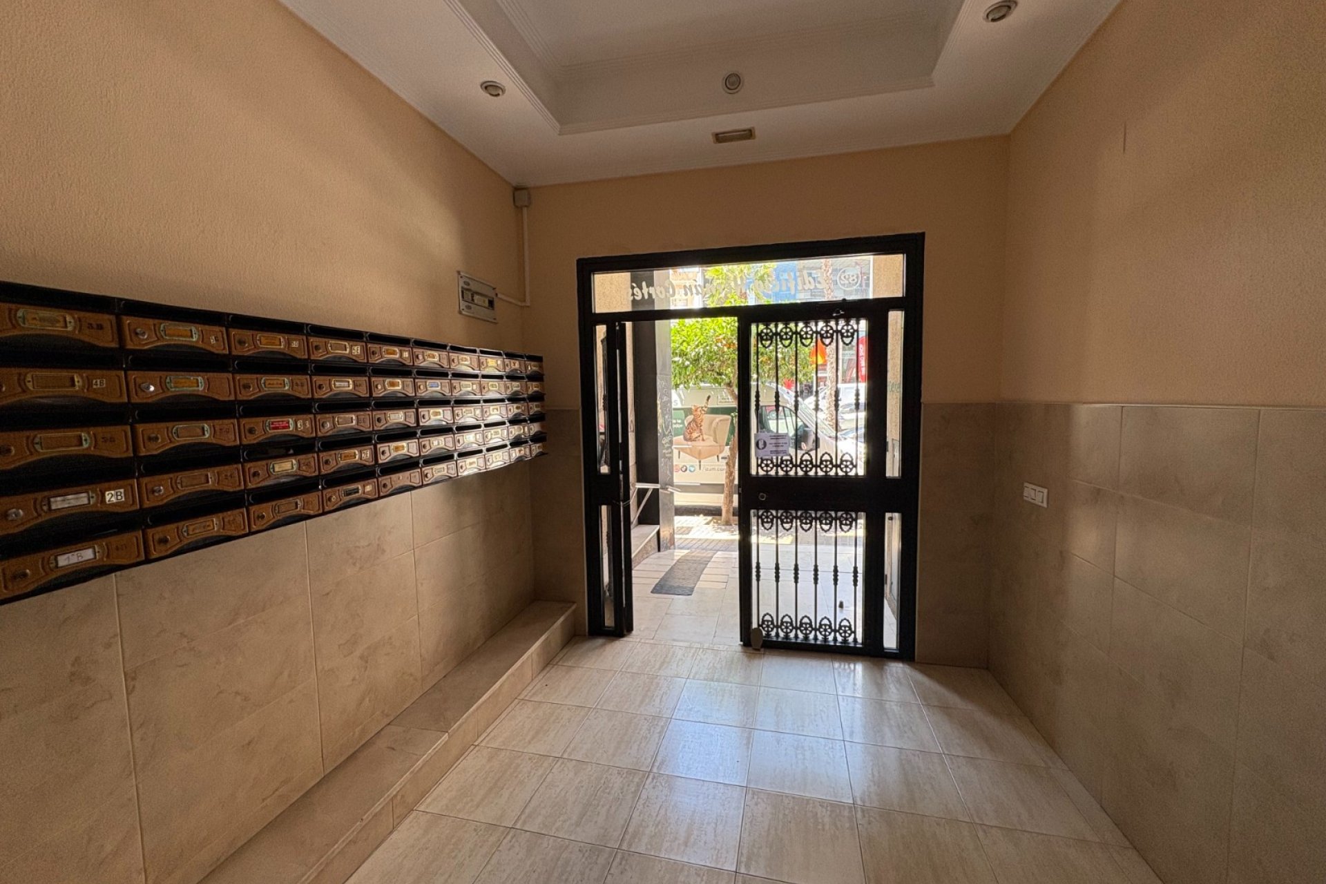 Resale - Apartment / flat - Torrevieia - Center