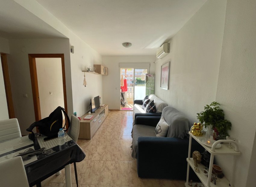Resale - Apartment / flat - Torrevieia - Comunidad Valenciana