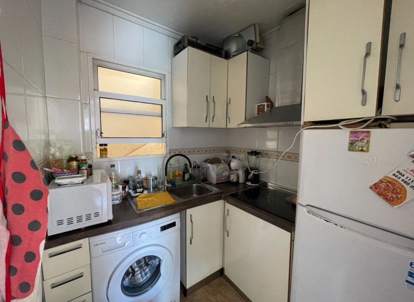 Resale - Apartment / flat - Torrevieia - Comunidad Valenciana