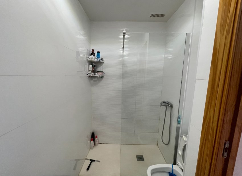 Resale - Apartment / flat - Torrevieia - Comunidad Valenciana