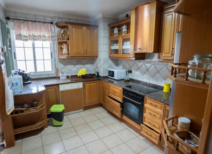 Resale - Apartment / flat - Torrevieia - Costa Blanca