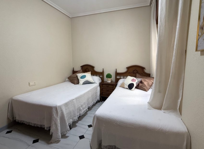 Resale - Apartment / flat - Torrevieia - Costa Blanca