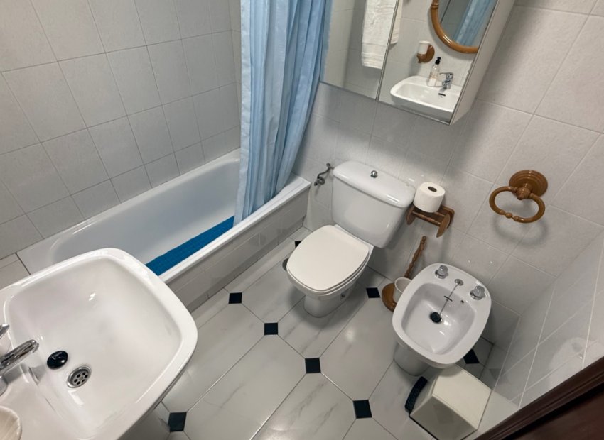 Resale - Apartment / flat - Torrevieia - Costa Blanca