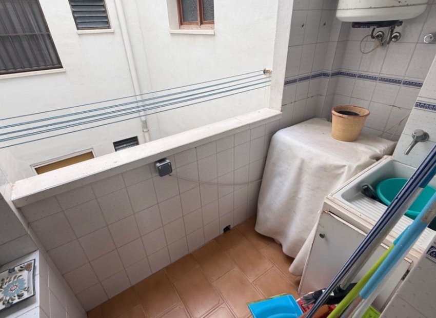 Resale - Apartment / flat - Torrevieia - Costa Blanca