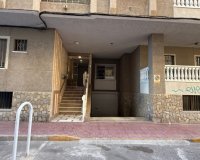Resale - Apartment / flat - Torrevieia - Costa Blanca