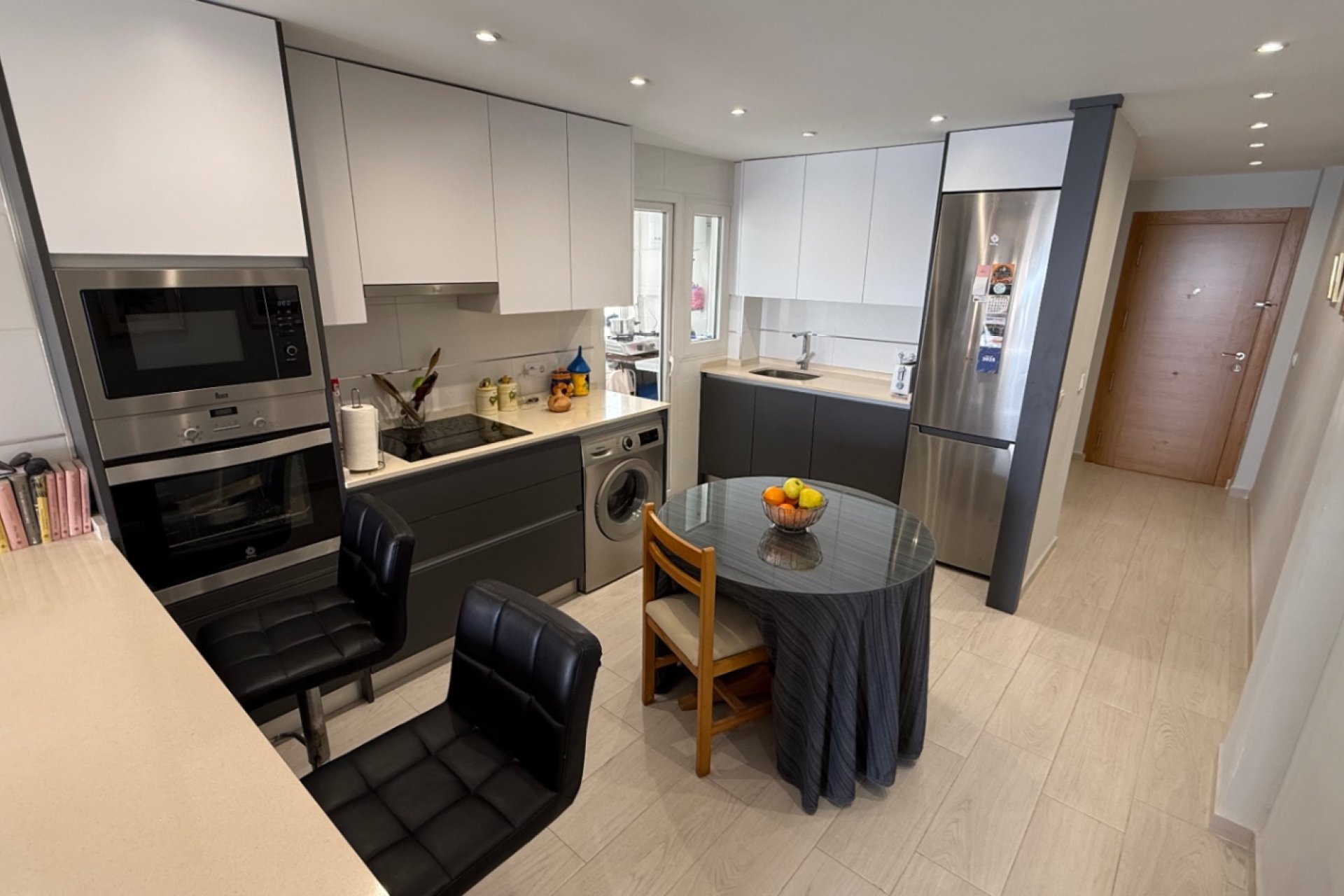 Resale - Apartment / flat - Torrevieia - Costa Blanca