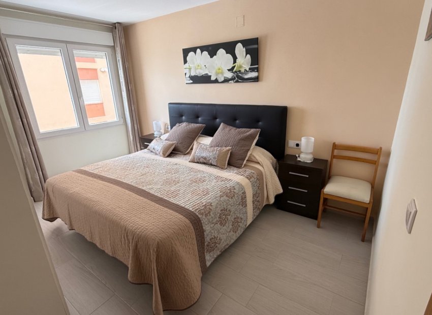 Resale - Apartment / flat - Torrevieia - Costa Blanca