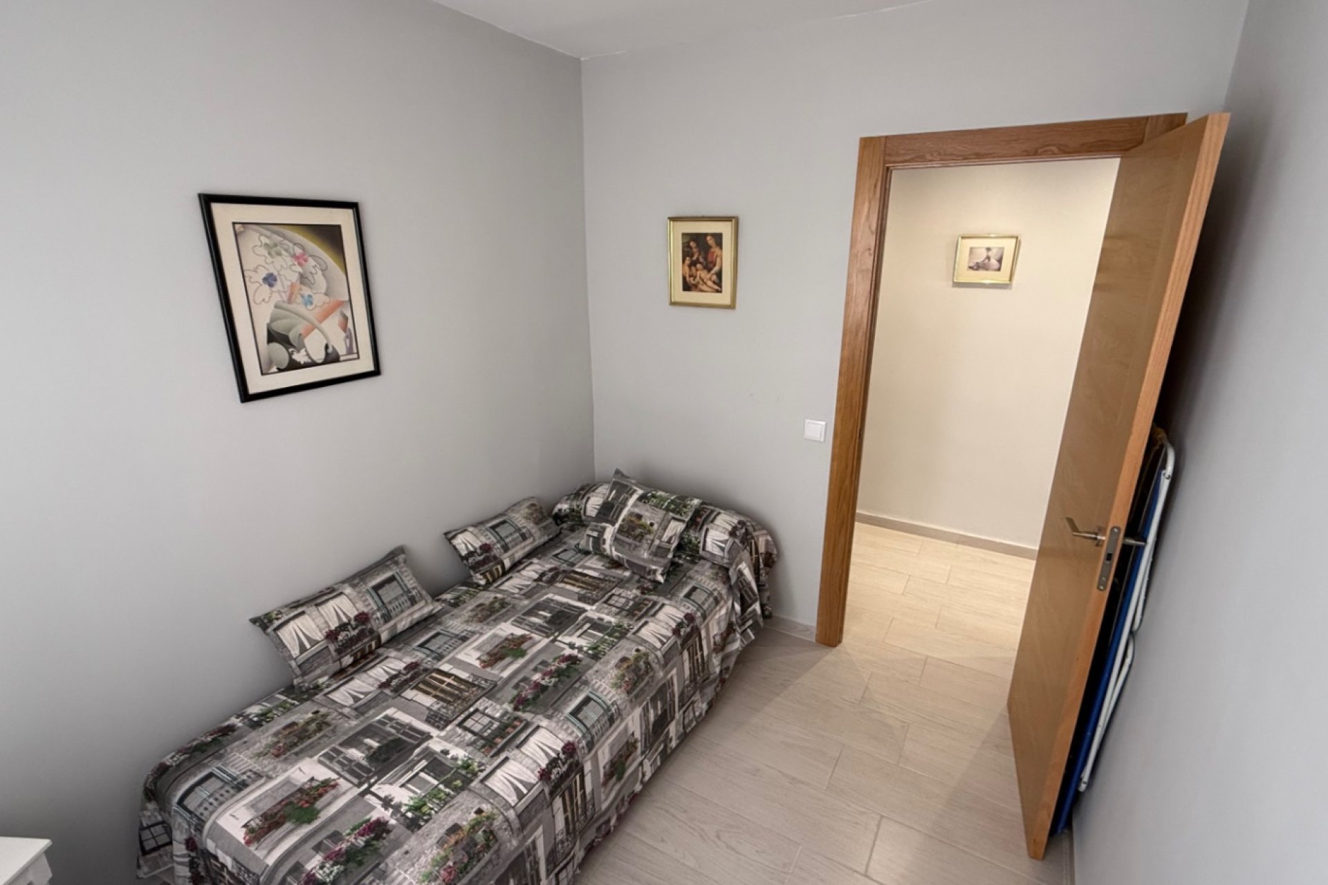 Resale - Apartment / flat - Torrevieia - Costa Blanca