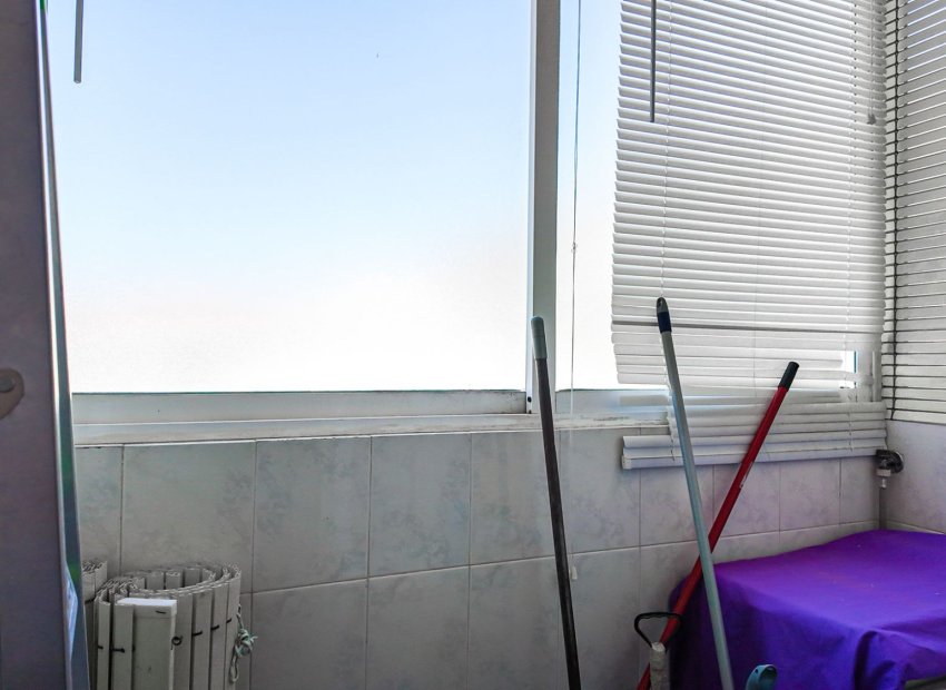 Resale - Apartment / flat - Torrevieia - El Acequión - Los Náufragos