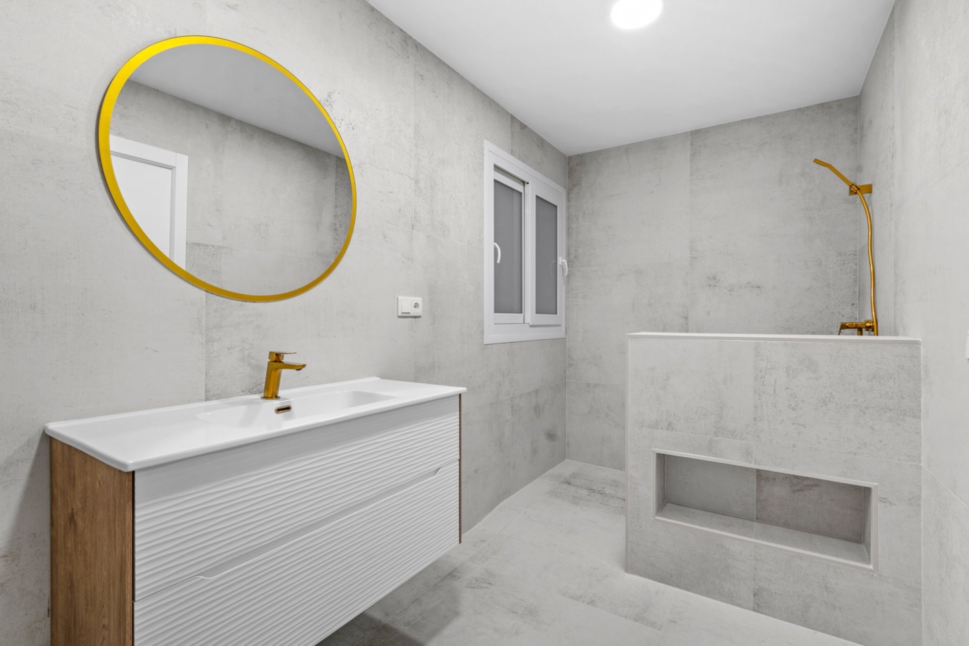 Resale - Apartment / flat - Torrevieia - El Acequión - Los Náufragos