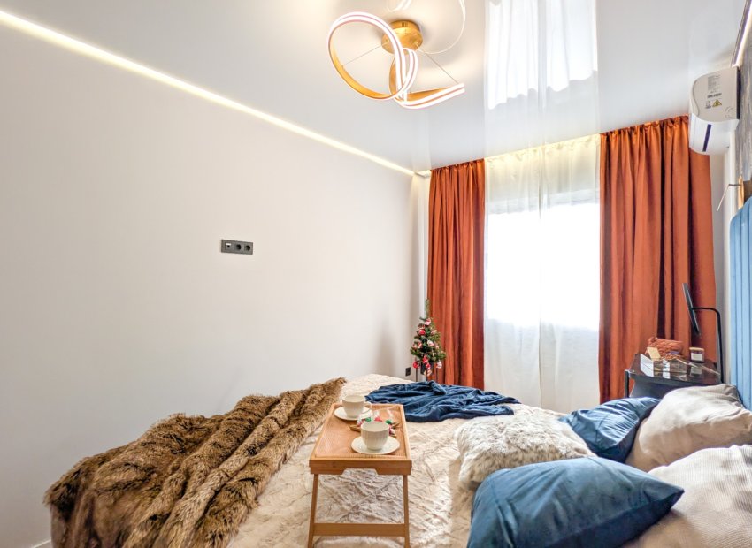 Resale - Apartment / flat - Torrevieia - El Acequión - Los Náufragos