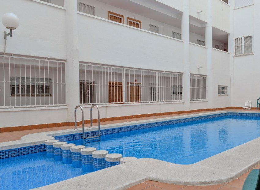 Resale - Apartment / flat - Torrevieia - El Acequión - Los Náufragos